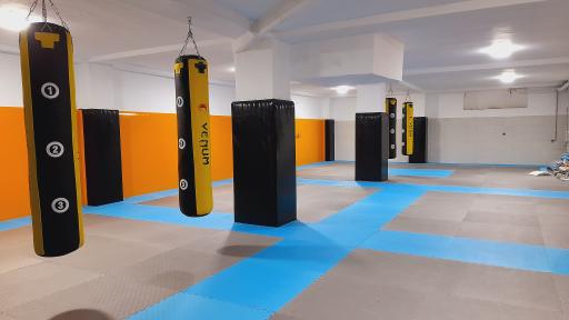 عکس باشگاه ورزشی کرار 