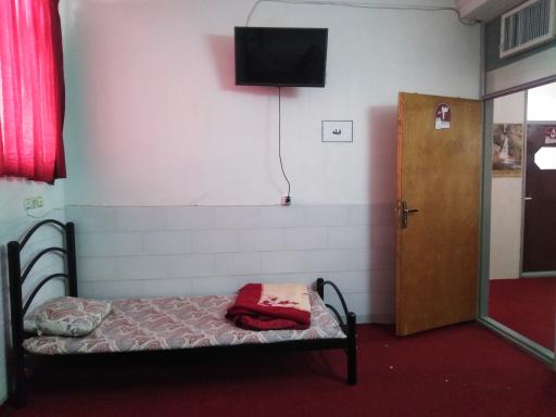 عکس مسافرخانه کرفس