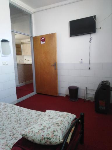 عکس مسافرخانه کرفس