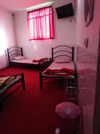 عکس مسافرخانه کرفس