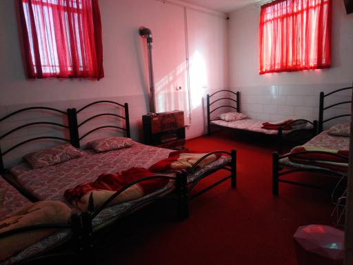 عکس مسافرخانه کرفس