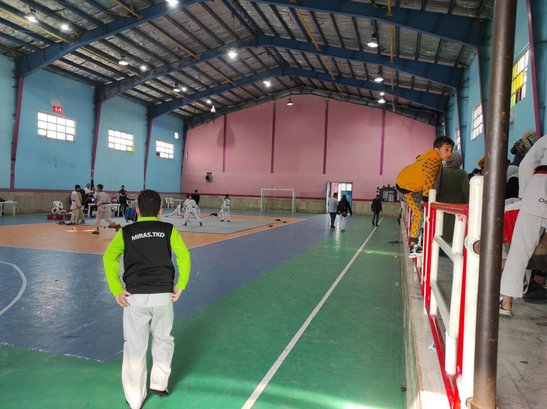 عکس سالن ورزشی امام رضا (ع)