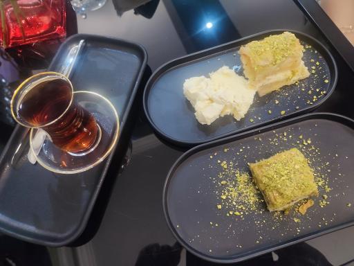 عکس کافه باقلوا وانیا 