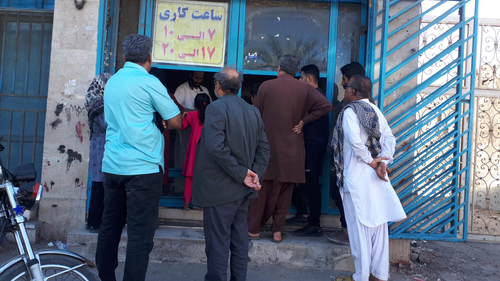 عکس نانوایی لواش سعادت