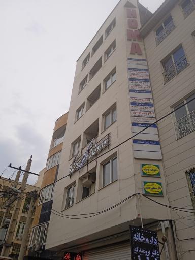 عکس دکتر فاطمه آقا مهدی  فوق تخصص غدد کودکان و نوجوانان