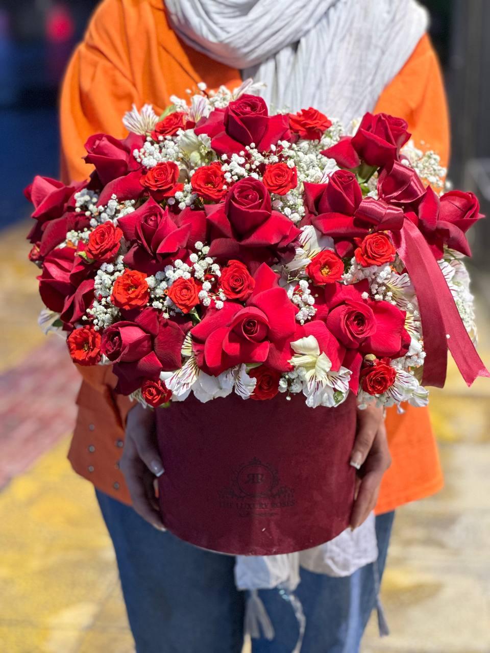 عکس دکه گل فروشی دشت