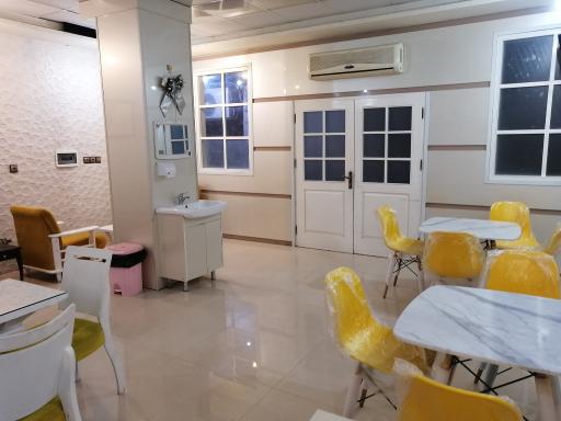 عکس کافه لبخند