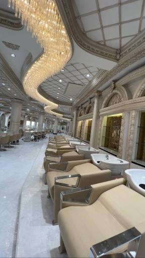 عکس عمارت زیبایی چم 