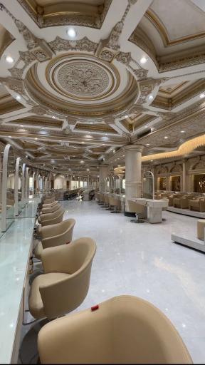 عکس عمارت زیبایی چم 