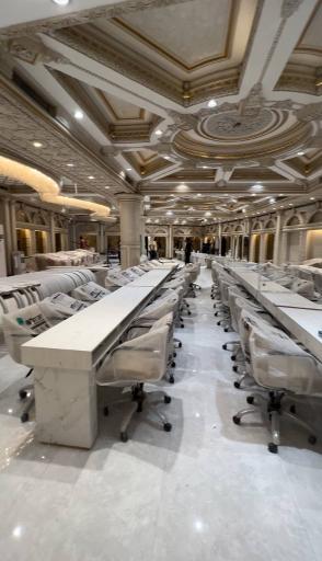 عکس عمارت زیبایی چم 