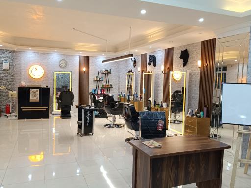 عکس آموزشگاه آرایشگری مردانه صدرا