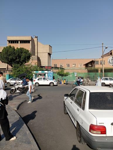 عکس دکه روزنامه فروشی سید