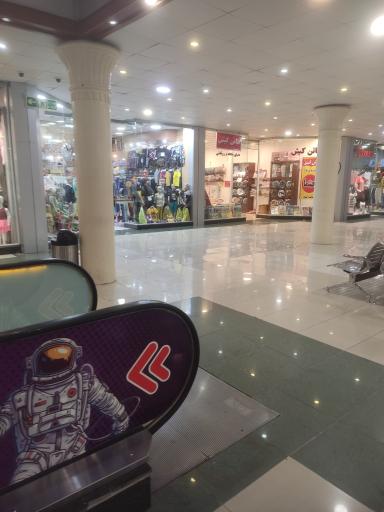 عکس بازار ونوس