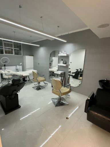 عکس سالن زیبایی آنیدا