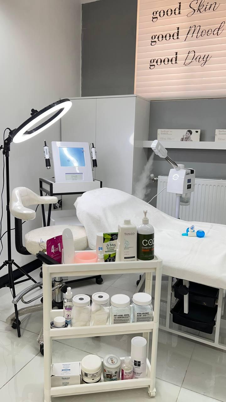 عکس سالن زیبایی آنیدا