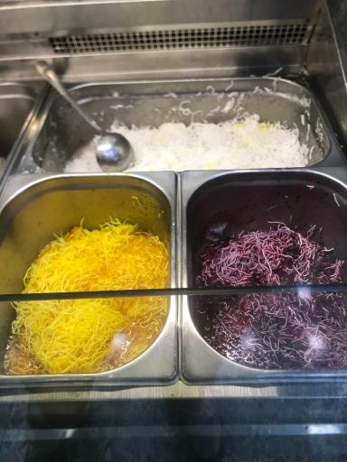 عکس لبنیات و بستنی سادات