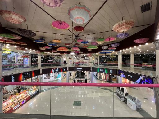 عکس بازار ونوس