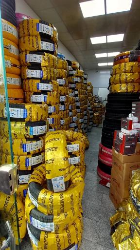 عکس فروشگاه لاستیک پذیرش 