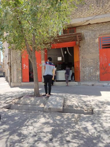 عکس نانوایی‌ بهاران 