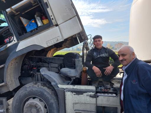 عکس تعمیرگاه کامیون بنز اندَخس