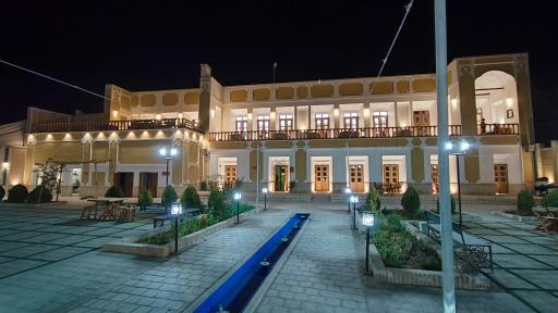 عکس عمارت قجری