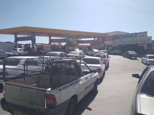 عکس پمپ بنزین 12 فروردین