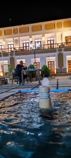 عکس عمارت قجری