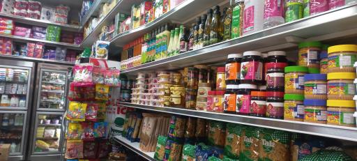 عکس سوپر مارکت شقایق