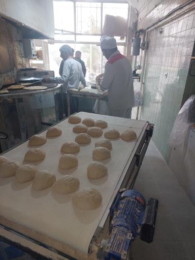 عکس نانوایی تنوری