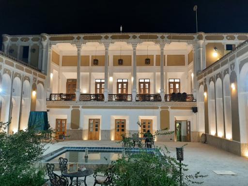 عکس عمارت قجری