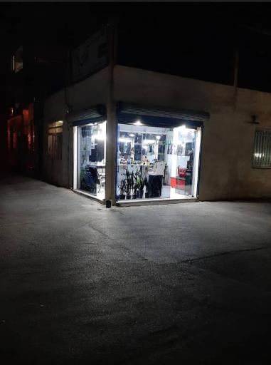 عکس آرایشگاه مردانه گل سرخ