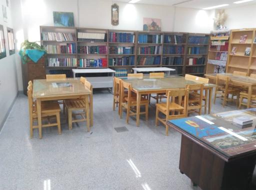 عکس دانشکده اقتصاد، مدیریت و حسابداری