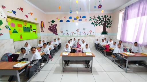 عکس دبستان غیردولتی دخترانه شیده