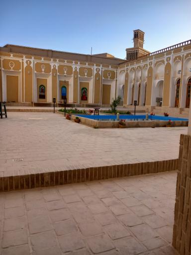 عکس عمارت قجری