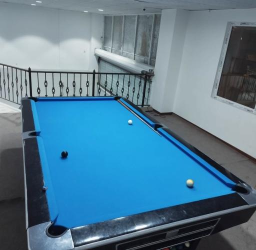 عکس کافه بیلیارد شارسرخ