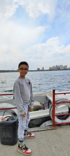 عکس اسکله تفریحی و قایقرانی 