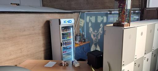 عکس باشگاه بدنسازی هوتن