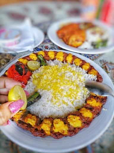 عکس رستوران دُیماج