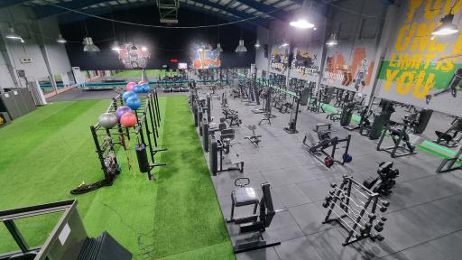 عکس باشگاه ورزشی بانوان اسپادانا