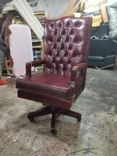 عکس تعمیرات مبل هیرمان