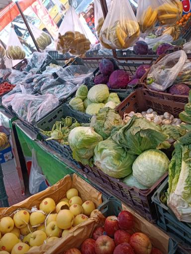 میوه سرای محله