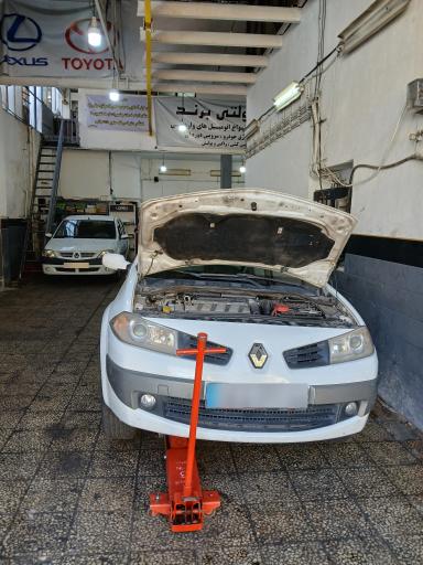 عکس تعمیرگاه مجاز رنو 