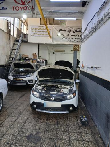 عکس تعمیرگاه مجاز رنو 