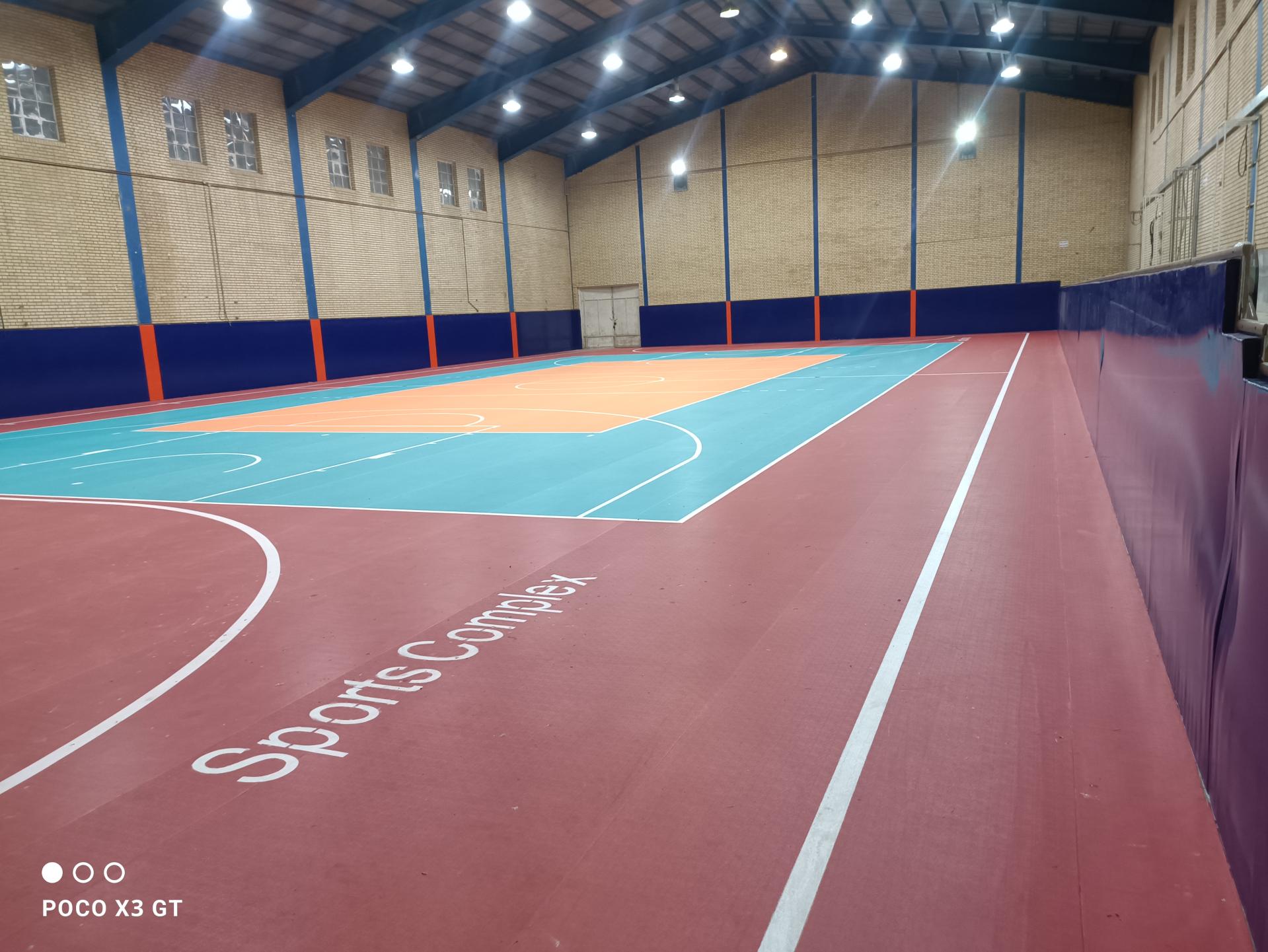 عکس سالن ورزشی غدیر