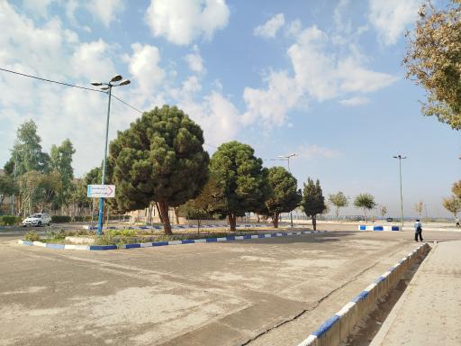 عکس دانشگاه آزاد اسلامی یادگار امام (واحد شهر ری)