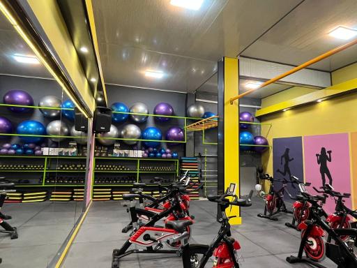 عکس کلوپ ورزشی بانوان