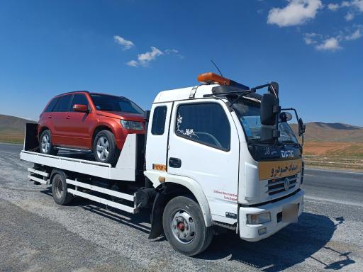 عکس امداد خودرو نام آوران تیزرو