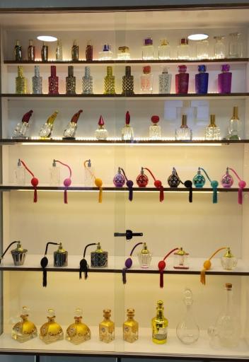 عکس پخش عطر لانکوم