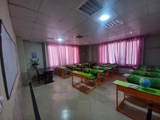 عکس دبیرستان غیردولتی دخترانه دوره اول آوید