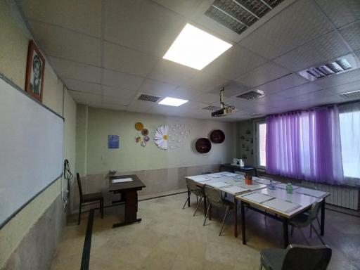 عکس دبیرستان غیردولتی دخترانه دوره اول آوید